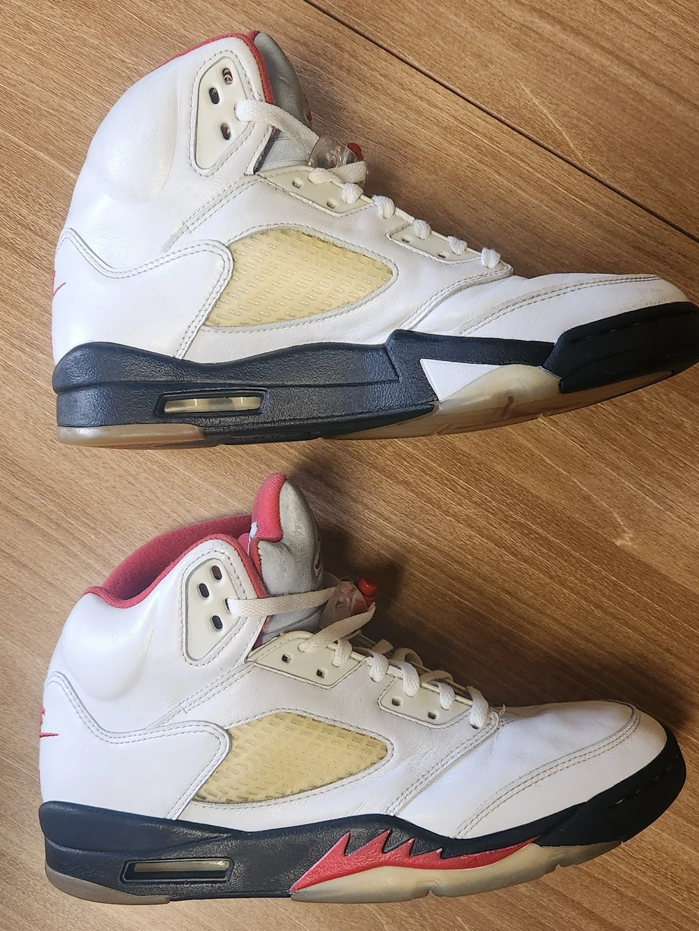 Air Jordan Retro White & Red Basketball Sneakers